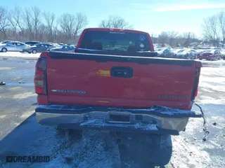 2003 Chevrolet Silverado 1500 LS with VIN 2GCEK19T931230082, listed as a IAAI auction lot 41625382 with 204,638 mi miles. Bid and sale history available at carsss.com. Image 16.