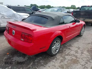 2005 Ford Mustang Deluxe with VIN 1ZVFT84N855183256, listed as a IAAI auction lot 42657956 with 166,398 mi miles and . Bid and sale history available at DreamBid. Image 4.