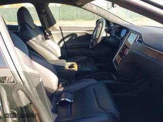 2018 Tesla Model S 75D with VIN 5YJSA1E23JF246601, listed as a IAAI auction lot 40774603 with 55,697 mi miles. Bid and sale history available at carsss.com. Image 5.