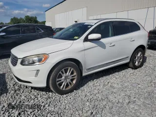 2015 Volvo XC60 T5 z VIN YV4612RK4F2689381, wystawiony jako Copart lot #54990975 z przebiegiem 107 765 mil mil oraz Czysty tytuł • Clean title. Historia ofert i sprzedaży dostępna na DreamBid. Obrazek 1.