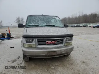 2005 GMC Safari with VIN 1GKDM19X45B500710, listed as a Copart auction lot 82863354 with 156,384 mi miles and Salvage Title. Bid and sale history available at carsss.com. Image 5.