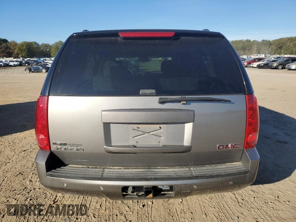 2008 GMC Yukon XL SLE w/3SA with VIN 1GKFC16058R125716, listed as a Copart auction lot 82156534 with Not Provided miles and Salvage Title. Bid and sale history available at carsss.com. Image 6.