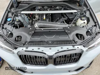 2022 BMW X3 M z VIN 5YM13EC02N9J64591, wystawiony jako Copart lot #62077833 z przebiegiem 24 808 mil mil oraz . Historia ofert i sprzedaży dostępna na DreamBid. Obrazek 12.