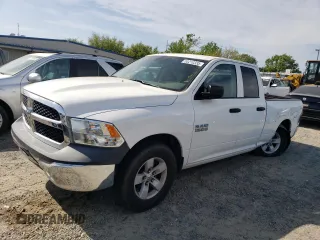 2018 Ram 1500 Tradesman z VIN 1C6RR6FG9JS341639, wystawiony jako Copart lot #53210335 z przebiegiem 63 195 mil mil oraz Szkoda całkowita • Salvage title. Historia ofert i sprzedaży dostępna na DreamBid. Obrazek 1.