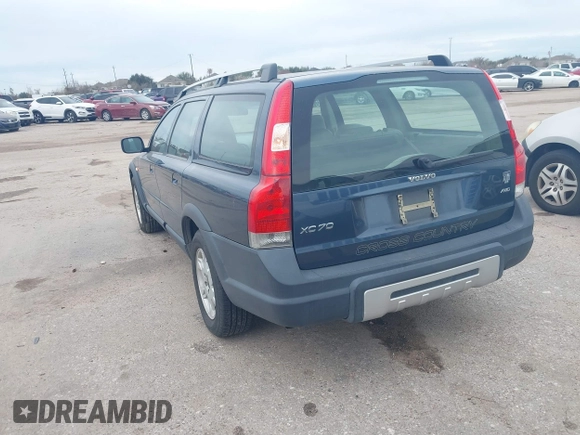 2005 Volvo XC70 with VIN YV1SZ592451199226, listed as a IAAI auction lot 41350609 with 163,331 mi miles and . Bid and sale history available at DreamBid. Image 3.