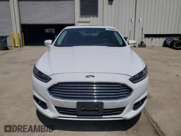 2013 Ford Fusion SE with VIN 3FA6P0HR3DR142301, listed as a Copart auction lot 53866605 with 67,928 mi miles and Salvage title. Bid and sale history available at DreamBid. Image 5.
