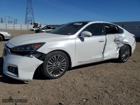 2017 Kia Cadenza Premium with VIN KNALC4J11H5070072, listed as a Copart auction lot 46527985 with 25,598 mi miles and Salvage Title. Bid and sale history available at carsss.com. Image 1.