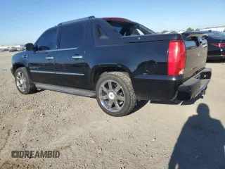 2013 Cadillac Escalade EXT Luxury with VIN 3GYT4MEF2DG179689, listed as a Copart auction lot 88355685 with 170,372 mi miles and Salvage Title. Bid and sale history available at carsss.com. Image 2.