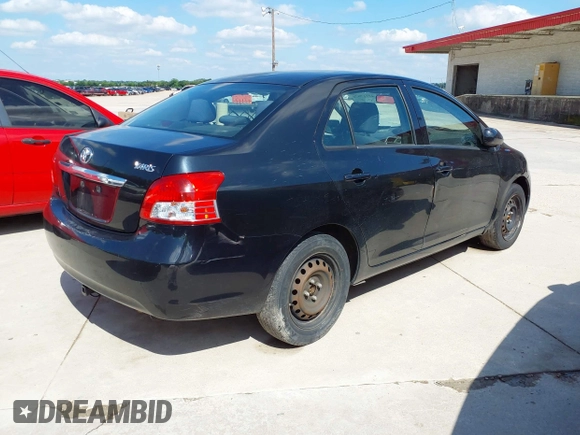 2012 Toyota Yaris z VIN JTDBT4K37CL017301, wystawiony jako IAAI lot #42217076 z przebiegiem 177 722 mil mil oraz . Historia ofert i sprzedaży dostępna na DreamBid. Obrazek 4.