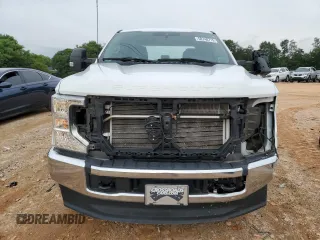 2022 Ford F-250 XL with VIN 1FT8W2BT0NEF51737, listed as a Copart auction lot 58740715 with 29,126 mi miles and Salvage title. Bid and sale history available at DreamBid. Image 5.