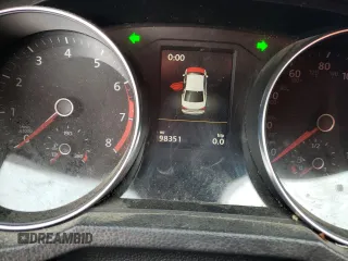 2018 Volkswagen Passat SE z VIN 1VWBA7A34JC016593, wystawiony jako Copart lot #86755894 z przebiegiem 98 351 mil mil oraz Szkoda całkowita • Salvage title. Historia ofert i sprzedaży dostępna na DreamBid. Obrazek 9.