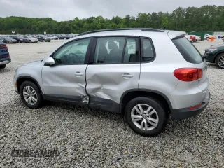 2015 Volkswagen Tiguan SE with VIN WVGAV7AX4FW552810, listed as a Copart auction lot 54490895 with 174,659 mi miles and Salvage title. Bid and sale history available at DreamBid. Image 2.