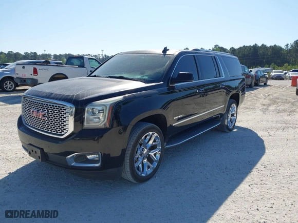 2015 GMC Yukon XL Denali with VIN 1GKS2JKJ3FR529255, listed as a IAAI auction lot 42059722 with 171,005 mi miles. Bid and sale history available at carsss.com. Image 17.