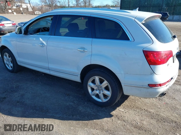 2015 Audi Q7 3.0T Premium Plus with VIN WA1LGAFE0FD008032, listed as a IAAI auction lot 41690210 with 92,690 mi miles. Bid and sale history available at carsss.com. Image 3.