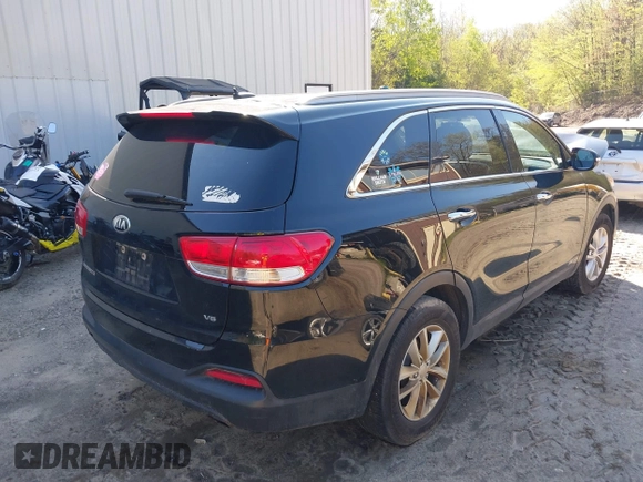 2016 Kia Sorento LX with VIN 5XYPGDA51GG179116, listed as a IAAI auction lot 42243910 with 159,805 mi miles and . Bid and sale history available at DreamBid. Image 4.