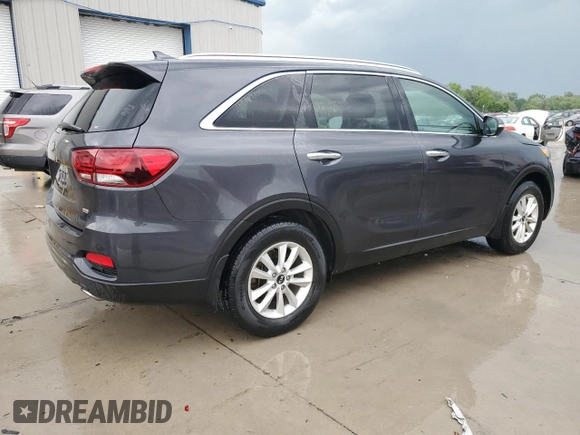 2019 Kia Sorento LX z VIN 5XYPG4A34KG534173, wystawiony jako Copart lot #57404535 z przebiegiem 112 688 mil mil oraz Szkoda całkowita • Salvage title. Historia ofert i sprzedaży dostępna na DreamBid. Obrazek 3.