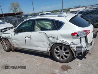 2017 Infiniti QX50 with VIN JN1BJ0RR0HM408741, listed as a IAAI auction lot 42031644 with 121,363 mi miles and . Bid and sale history available at DreamBid. Image 15.