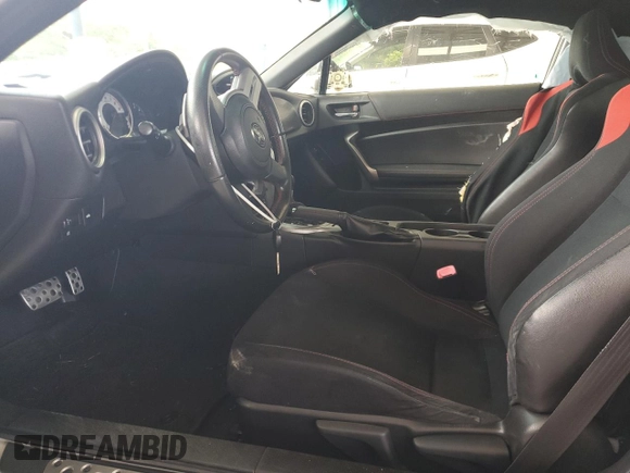 2013 Scion FR-S z VIN JF1ZNAA10D2724258, wystawiony jako Copart lot #60417725 z przebiegiem 138 315 mil mil oraz Czysty tytuł • Clean title. Historia ofert i sprzedaży dostępna na DreamBid. Obrazek 7.