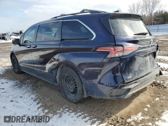 2021 Toyota Sienna XLE with VIN 5TDGSKFC8MS027648, listed as a Copart auction lot 47003455 with 49,361 mi miles and Salvage Title. Bid and sale history available at carsss.com. Image 2.