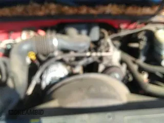 2004 Chevrolet Silverado 1500 Work Truck z VIN 1GCEC14X54Z295107, wystawiony jako IAAI lot #42136228 z przebiegiem 200 394 mil mil oraz . Historia ofert i sprzedaży dostępna na DreamBid. Obrazek 12.