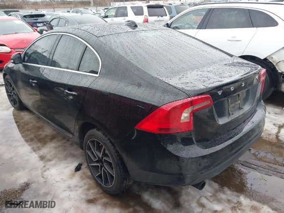 2013 Volvo S60 T5 with VIN YV1612FH9D2175741, listed as a IAAI auction lot 41324252 with NaN miles. Bid and sale history available at carsss.com. Image 3.