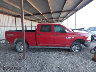 2018 Ram 2500 Tradesman with VIN 3C6UR5CJ2JG120962, listed as a IAAI auction lot 41041140 with 90,737 mi miles. Bid and sale history available at carsss.com. Image 13.