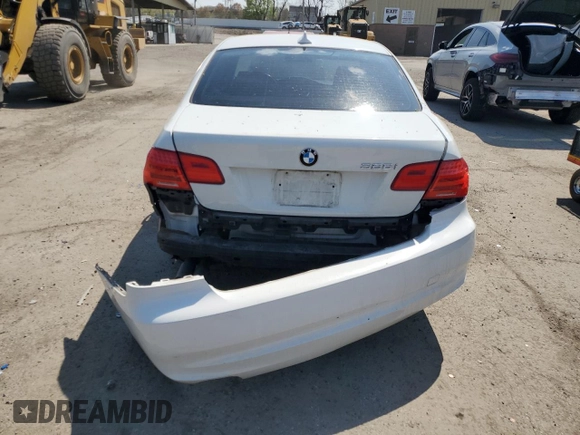 2011 BMW 3 Series 328i xDrive with VIN WBAKF5C57BE395986, listed as a Copart auction lot 53686095 with 154,812 mi miles and Salvage title. Bid and sale history available at DreamBid. Image 6.