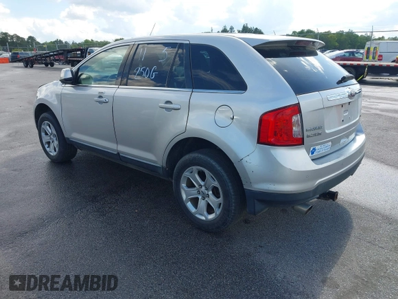 2011 Ford Edge Limited with VIN 2FMDK3KC2BBA02771, listed as a IAAI auction lot 41912552 with 211,747 mi miles. Bid and sale history available at carsss.com. Image 3.