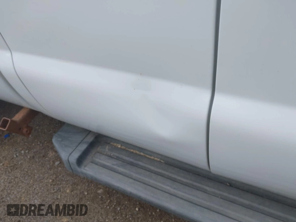 2013 Ford F-250 XL with VIN 1FT7X2B60DEB53722, listed as a IAAI auction lot 41890186 with 236,994 mi miles and . Bid and sale history available at DreamBid. Image 6.