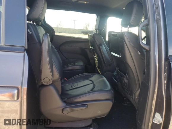 2021 Chrysler Pacifica Hybrid Touring L with VIN 2C4RC1L76MR526898, listed as a Copart auction lot 48133815 with 73,274 mi miles and Salvage title. Bid and sale history available at DreamBid. Image 11.