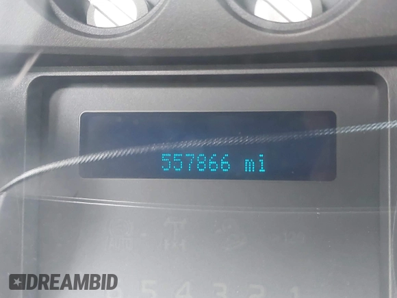 2016 Ford F-250 XL with VIN 1FD7X2B64GEC87424, listed as a IAAI auction lot 42014960 with 557,866 mi miles and . Bid and sale history available at DreamBid. Image 15.