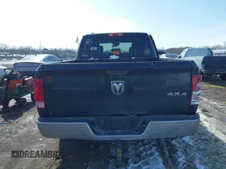 2016 Ram 1500 Tradesman z VIN 1C6RR7ST8GS137187, wystawiony jako IAAI lot #41608461 z przebiegiem 201 765 mil mil oraz . Historia ofert i sprzedaży dostępna na DreamBid. Obrazek 16.