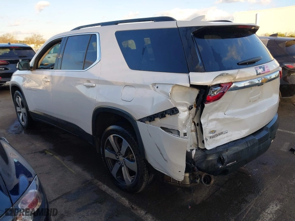 2021 Chevrolet Traverse LT Leather with VIN 1GNERHKW5MJ174570, listed as a IAAI auction lot 41250400 with 80,689 mi miles. Bid and sale history available at carsss.com. Image 3.