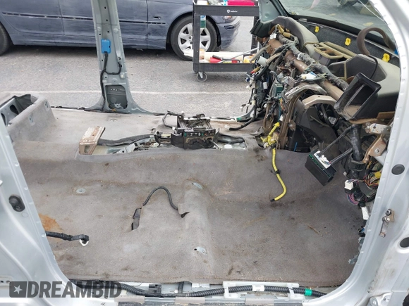 2007 Toyota Tacoma with VIN 3TMLU42N67M010248, listed as a IAAI auction lot 40982477 with Not provided miles and . Bid and sale history available at DreamBid. Image 5.
