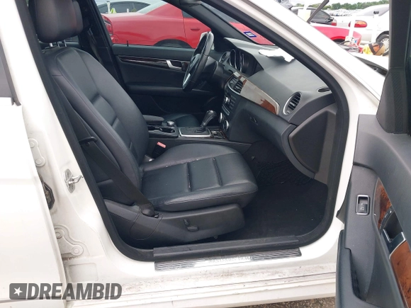 2014 Mercedes-Benz C 250 Sport with VIN WDDGF4HB1EA934119, listed as a IAAI auction lot 42489807 with 159,405 mi miles and . Bid and sale history available at DreamBid. Image 5.