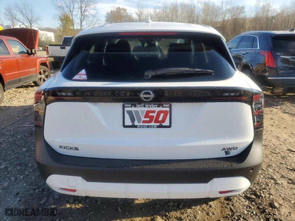 2025 Nissan Kicks SV with VIN 3N8AP6CB3SL312825, listed as a Copart auction lot 81908834 with 1,128 mi miles and Salvage Title. Bid and sale history available at carsss.com. Image 6.