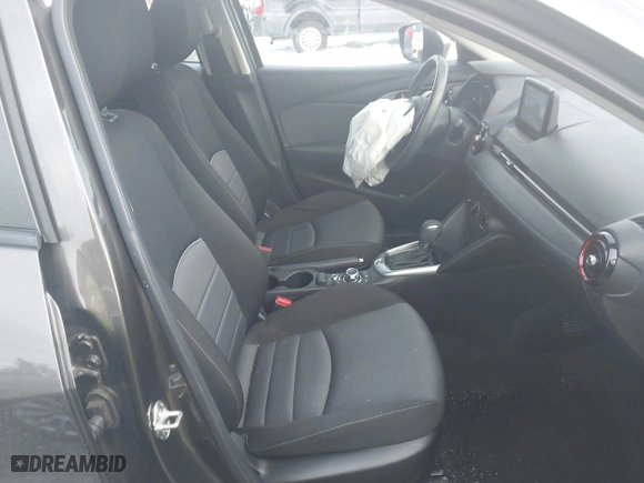 2018 Mazda CX-3 Sport with VIN JM1DKFB76J0316593, listed as a IAAI auction lot 41637015 with 29,998 mi miles. Bid and sale history available at carsss.com. Image 5.