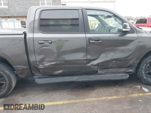 2022 Ram 1500 Big Horn with VIN 1C6SRFFT9NN247540, listed as a IAAI auction lot 41169742 with 32,425 mi miles. Bid and sale history available at carsss.com. Image 6.