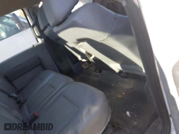 2016 Ford Super Duty F-250 SRW XL with VIN 1FD7W2A68GED17013, listed as a IAAI auction lot 40889560 with 133,390 mi miles. Bid and sale history available at carsss.com. Image 8.