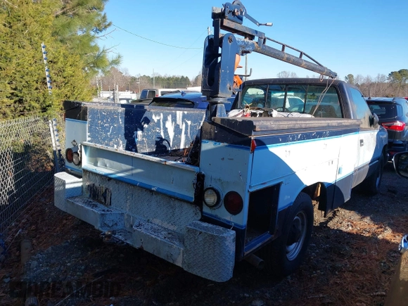 1993 GMC Sierra 1500 with VIN 1GTGC24KXPE562174, listed as a IAAI auction lot 41154577 with 259,881 mi miles and . Bid and sale history available at DreamBid. Image 4.