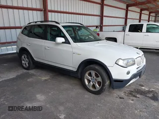 2008 BMW X3 3.0si with VIN WBXPC93448WJ18864, listed as a IAAI auction lot 42080625 with 190,322 mi miles. Bid and sale history available at carsss.com. Image 1.