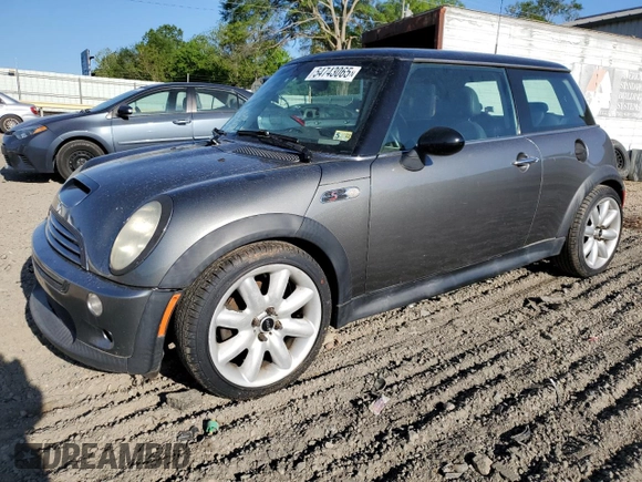 2003 MINI Hardtop S with VIN WMWRE33423TD73097, listed as a Copart auction lot 54743065 with 166,289 mi miles and Clean Title. Bid and sale history available at DreamBid. Image 1.