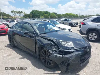 2025 Lexus IS 350 F Sport z VIN JTHBZ1B2XS5084514, wystawiony jako IAAI lot #42125934 z przebiegiem 2 200 mil mil oraz . Historia ofert i sprzedaży dostępna na DreamBid. Obrazek 1.