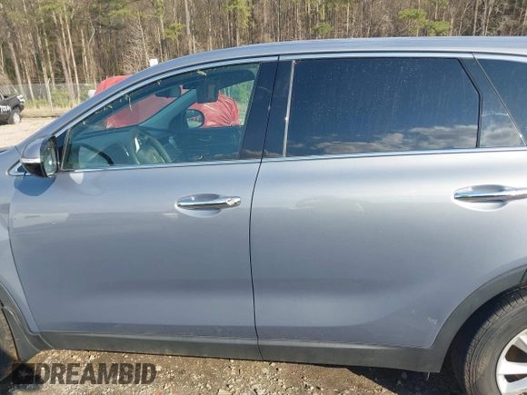 2020 Kia Sorento L with VIN 5XYPG4A36LG638763, listed as a IAAI auction lot 41690638 with 137,466 mi miles. Bid and sale history available at carsss.com. Image 15.