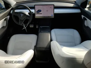 2021 Tesla Model Y Performance z VIN 5YJYGDEF8MF215815, wystawiony jako Copart lot #44752105 z przebiegiem 45 491 mil mil oraz Szkoda całkowita • Salvage title. Historia ofert i sprzedaży dostępna na DreamBid. Obrazek 8.