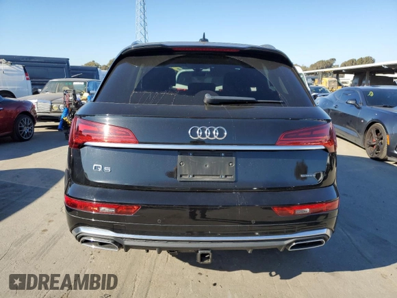 2021 Audi Q5 Premium Plus with VIN WA1E2AFY6M2132199, listed as a Copart auction lot 88331615 with 20,555 mi miles and Salvage Title. Bid and sale history available at carsss.com. Image 6.