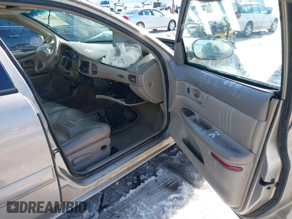 2000 Buick Century Limited with VIN 2G4WY55J1Y1341114, listed as a IAAI auction lot 41600882 with Not Provided miles and . Bid and sale history available at carsss.com. Image 5.