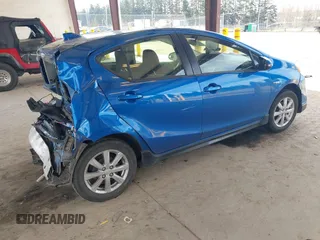 2017 Toyota Prius One with VIN JTDKDTB31H1597705, listed as a IAAI auction lot 41895920 with 96,410 mi miles and . Bid and sale history available at DreamBid. Image 4.