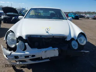 2003 Mercedes-Benz E 320 z VIN WDBUF65JX3A343240, wystawiony jako IAAI lot #41711764 z przebiegiem 128 795 mil mil oraz . Historia ofert i sprzedaży dostępna na DreamBid. Obrazek 6.