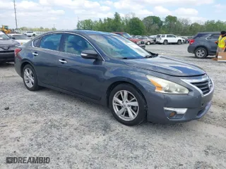 2013 Nissan Altima 3.5 SL with VIN 1N4BL3AP4DN565797, listed as a IAAI auction lot 41956413 with 200,957 mi miles. Bid and sale history available at carsss.com. Image 1.